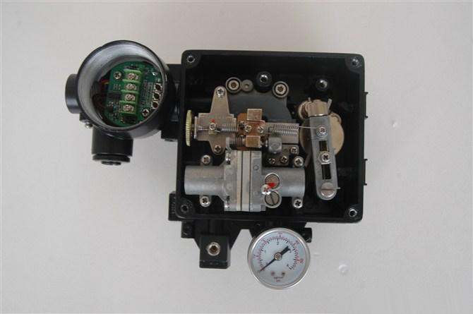 气动阀门定位器的工作原理3.jpg 气动阀门定位器的工作原理3.jpg
